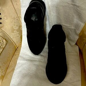 Alexander McQueen oversized Runner leather shoes.